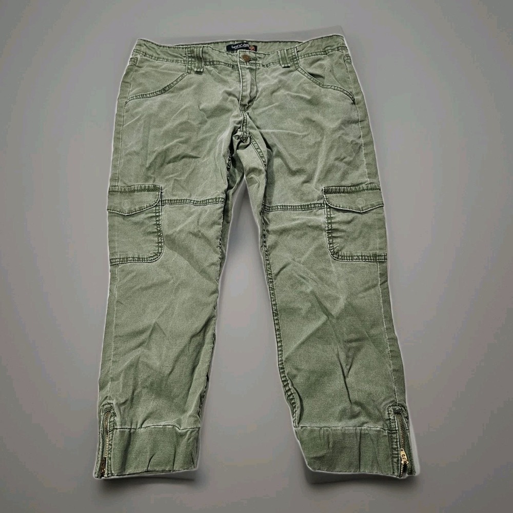 Levis Pants Capri Womens Size 13 Army Green Cargo Ankle Zippers